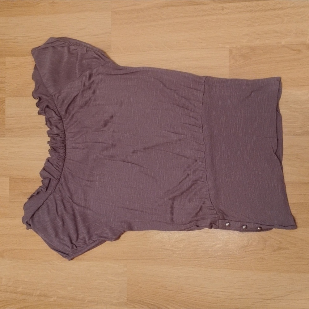 Gray Ruffled Women's Top - Picture 4 of 4